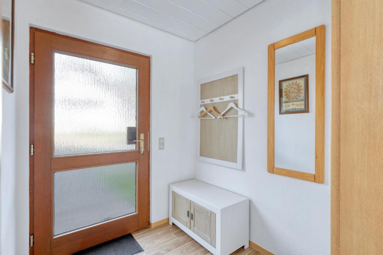 Seepark Kirchheim Ferienhaus Bei Zeta Mit Sauna Exterior foto
